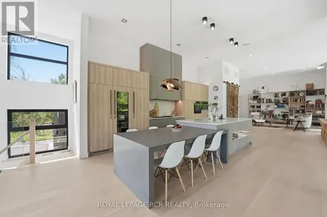 3404 Vivian Road Whitchurch-stouffville ON L4A 2M4
