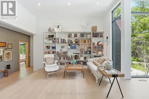 3404 Vivian Road Whitchurch-stouffville ON L4A 2M4
