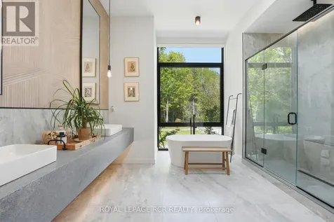 3404 Vivian Road Whitchurch-stouffville ON L4A 2M4