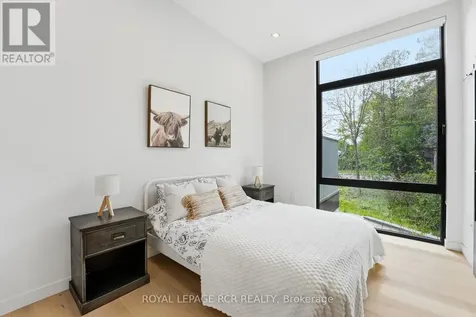 3404 Vivian Road Whitchurch-stouffville ON L4A 2M4