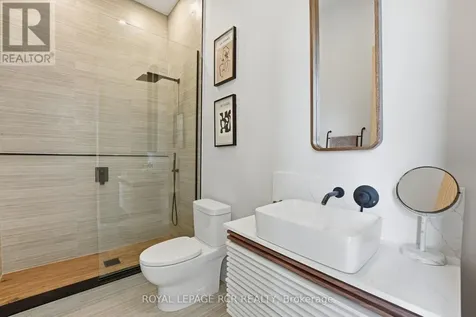3404 Vivian Road Whitchurch-stouffville ON L4A 2M4