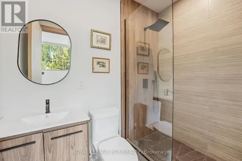 3404 Vivian Road Whitchurch-stouffville ON L4A 2M4