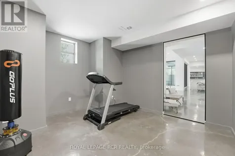 3404 Vivian Road Whitchurch-stouffville ON L4A 2M4