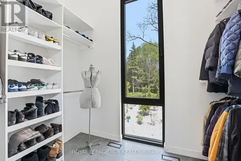 3404 Vivian Road Whitchurch-stouffville ON L4A 2M4