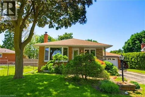 11 Marshall Street Brantford ON N3R 3C8