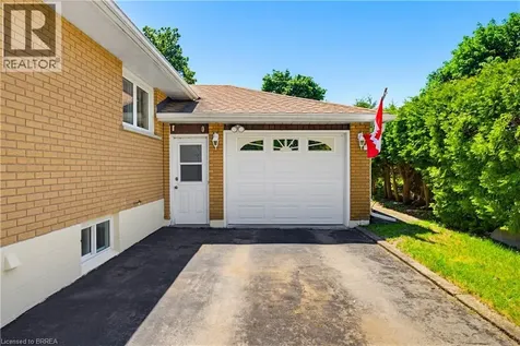 11 Marshall Street Brantford ON N3R 3C8