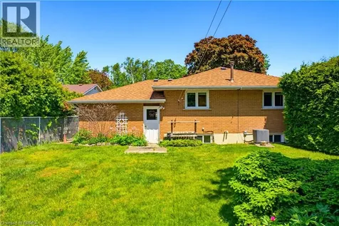 11 Marshall Street Brantford ON N3R 3C8