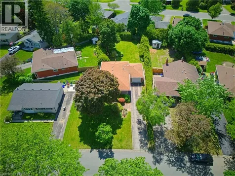 11 Marshall Street Brantford ON N3R 3C8
