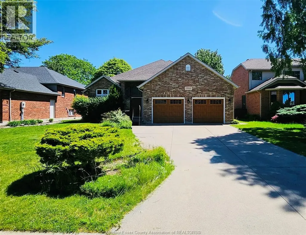 3918 Northway Avenue Windsor ON N9G 2P9