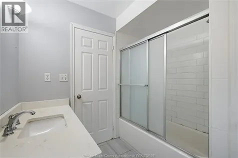 3154 Fazio Drive Windsor ON N9E 4G6