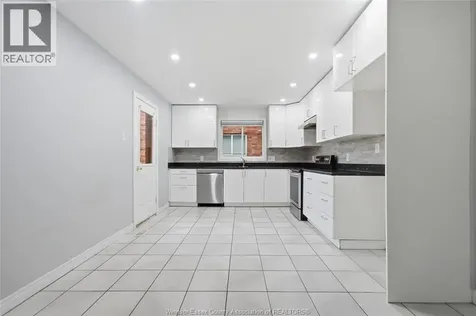 3154 Fazio Drive Windsor ON N9E 4G6