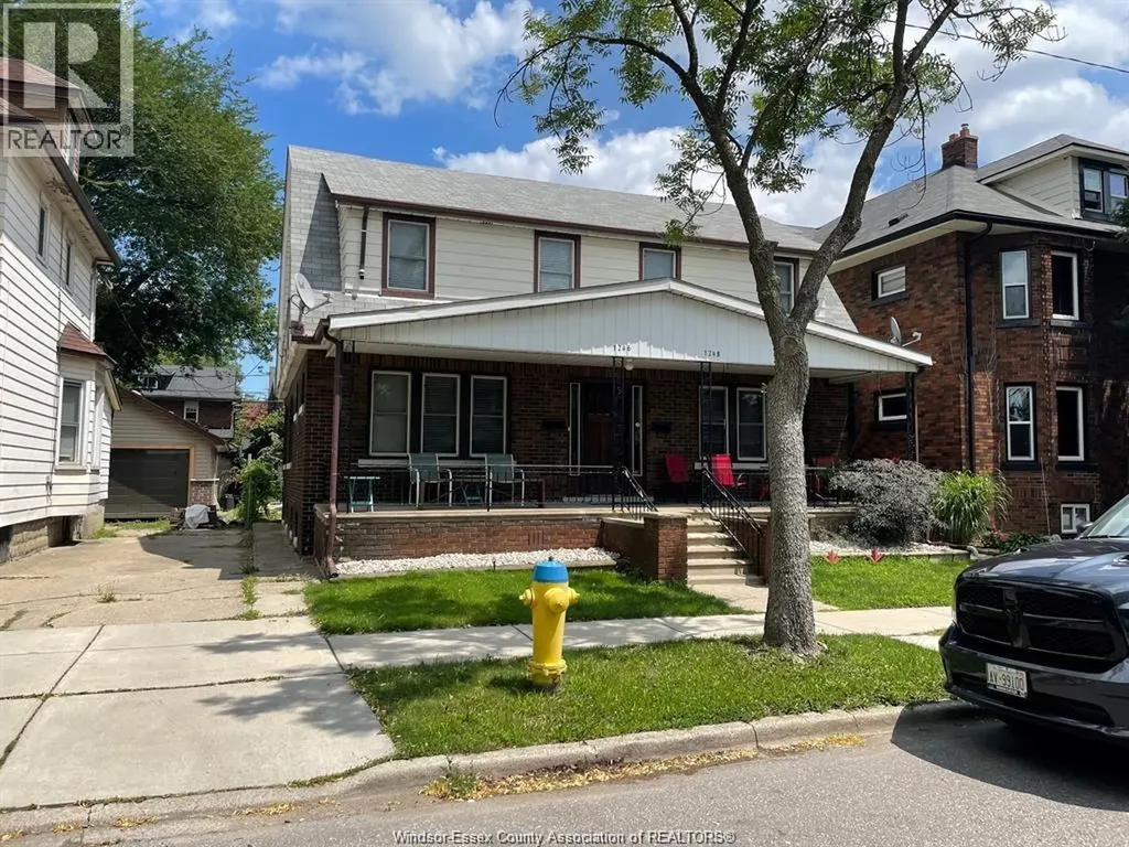1248 Chilver Windsor ON N8Y 2L1