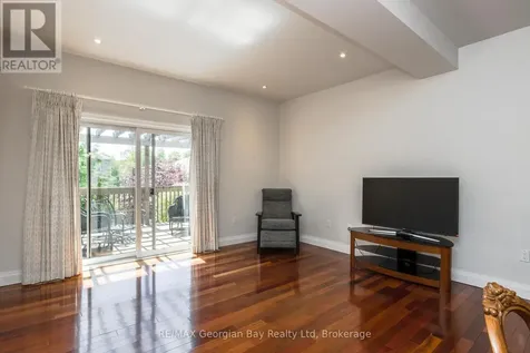 432 Shewfelt Crescent Midland ON L4R 5M7
