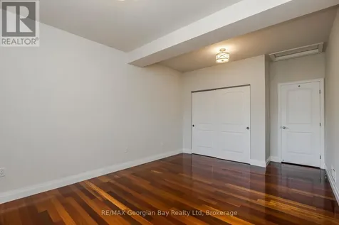 432 Shewfelt Crescent Midland ON L4R 5M7