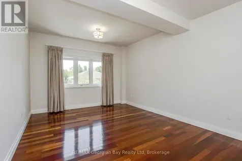 432 Shewfelt Crescent Midland ON L4R 5M7