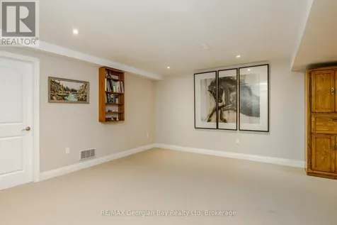 432 Shewfelt Crescent Midland ON L4R 5M7
