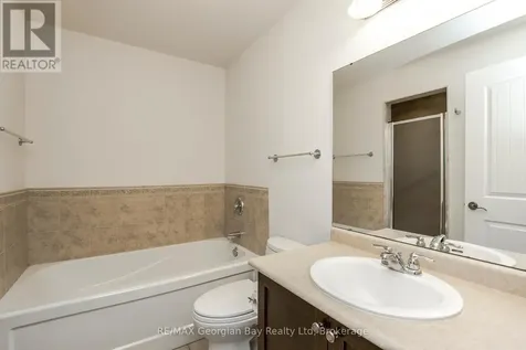 432 Shewfelt Crescent Midland ON L4R 5M7