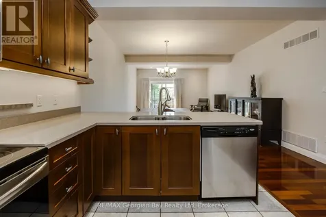 432 Shewfelt Crescent Midland ON L4R 5M7