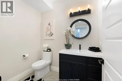 256 Xavier Circle Lakeshore ON N0R 1A0