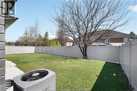 256 Xavier Circle Lakeshore ON N0R 1A0