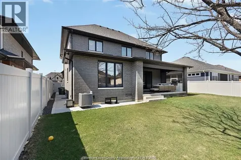 256 Xavier Circle Lakeshore ON N0R 1A0