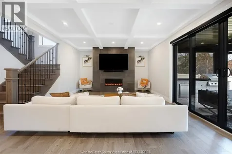 256 Xavier Circle Lakeshore ON N0R 1A0