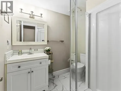 2367 Randolph Avenue Windsor ON N9E 3X3