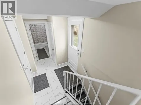 2367 Randolph Avenue Windsor ON N9E 3X3