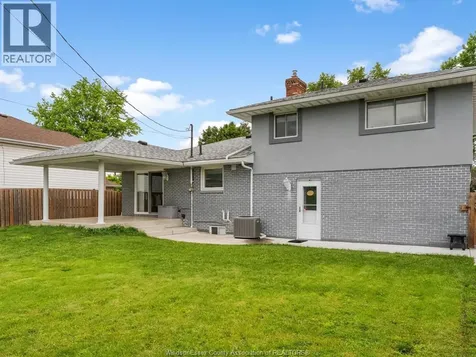 2367 Randolph Avenue Windsor ON N9E 3X3