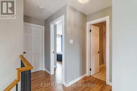 10 Castlegreen Private Ottawa ON K1T 3N2