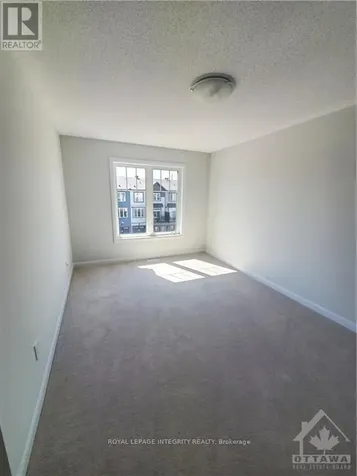 904 Lixnaw Court Ottawa ON K2J 6Y3
