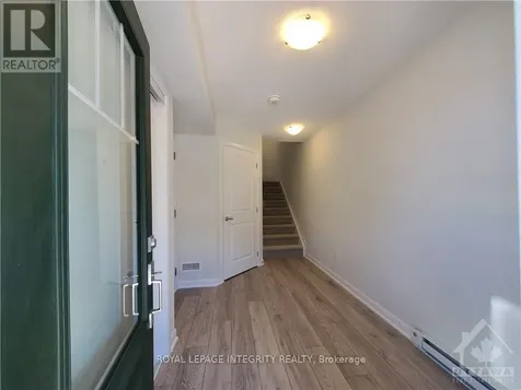 904 Lixnaw Court Ottawa ON K2J 6Y3