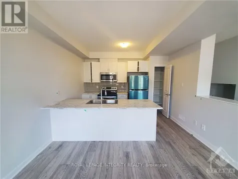 904 Lixnaw Court Ottawa ON K2J 6Y3