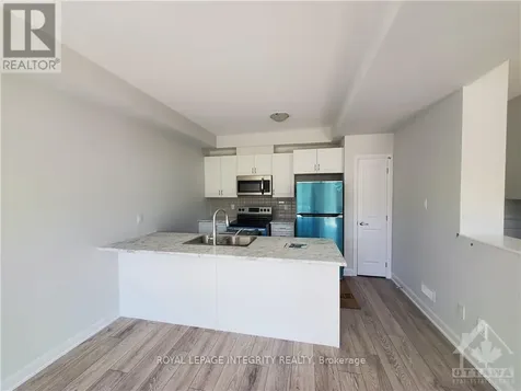 904 Lixnaw Court Ottawa ON K2J 6Y3