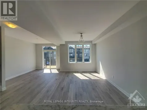 904 Lixnaw Court Ottawa ON K2J 6Y3