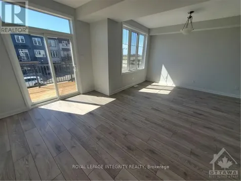 904 Lixnaw Court Ottawa ON K2J 6Y3