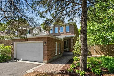 2 Ipswich Terrace Ottawa ON K2K 2R5