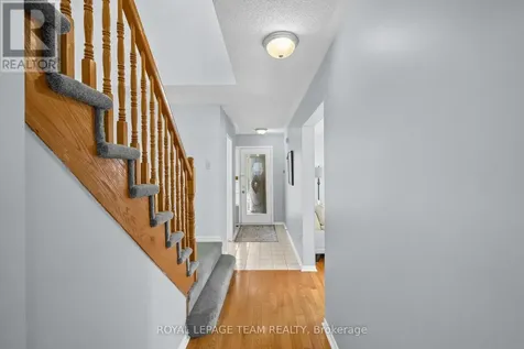 2 Ipswich Terrace Ottawa ON K2K 2R5