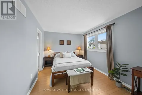 2 Ipswich Terrace Ottawa ON K2K 2R5