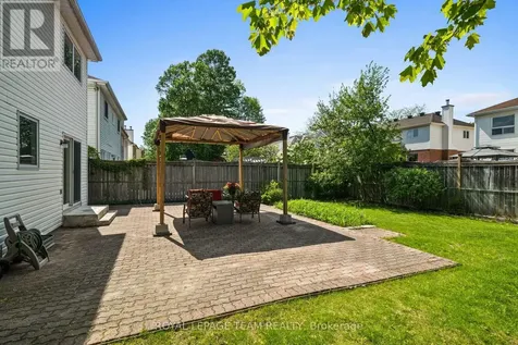 2 Ipswich Terrace Ottawa ON K2K 2R5