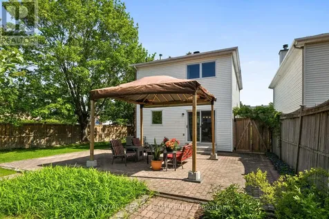 2 Ipswich Terrace Ottawa ON K2K 2R5