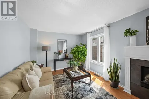 2 Ipswich Terrace Ottawa ON K2K 2R5