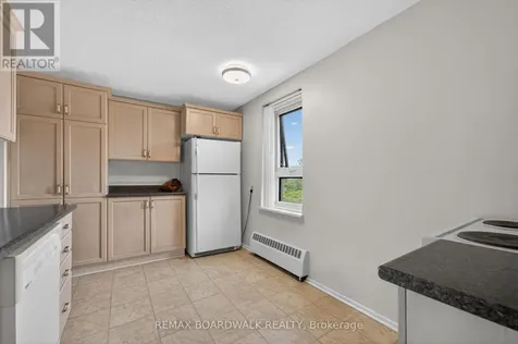 1356 Meadowlands Drive East Ottawa ON K2E 6K6
