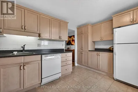 1356 Meadowlands Drive East Ottawa ON K2E 6K6
