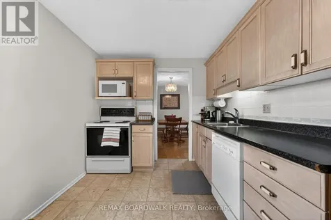 1356 Meadowlands Drive East Ottawa ON K2E 6K6