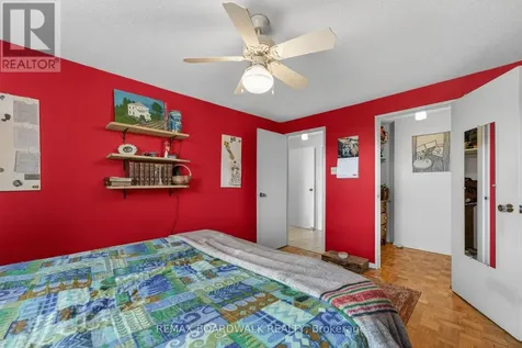 1356 Meadowlands Drive East Ottawa ON K2E 6K6