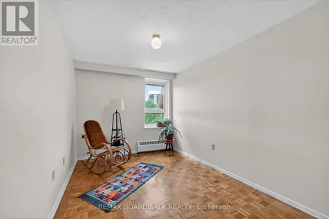 1356 Meadowlands Drive East Ottawa ON K2E 6K6