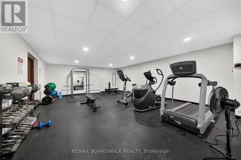 1356 Meadowlands Drive East Ottawa ON K2E 6K6