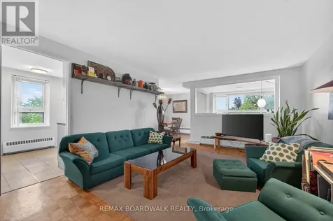 1356 Meadowlands Drive East Ottawa ON K2E 6K6