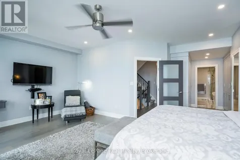 16 Wheelhouse Crescent Collingwood ON L9Y 0J9